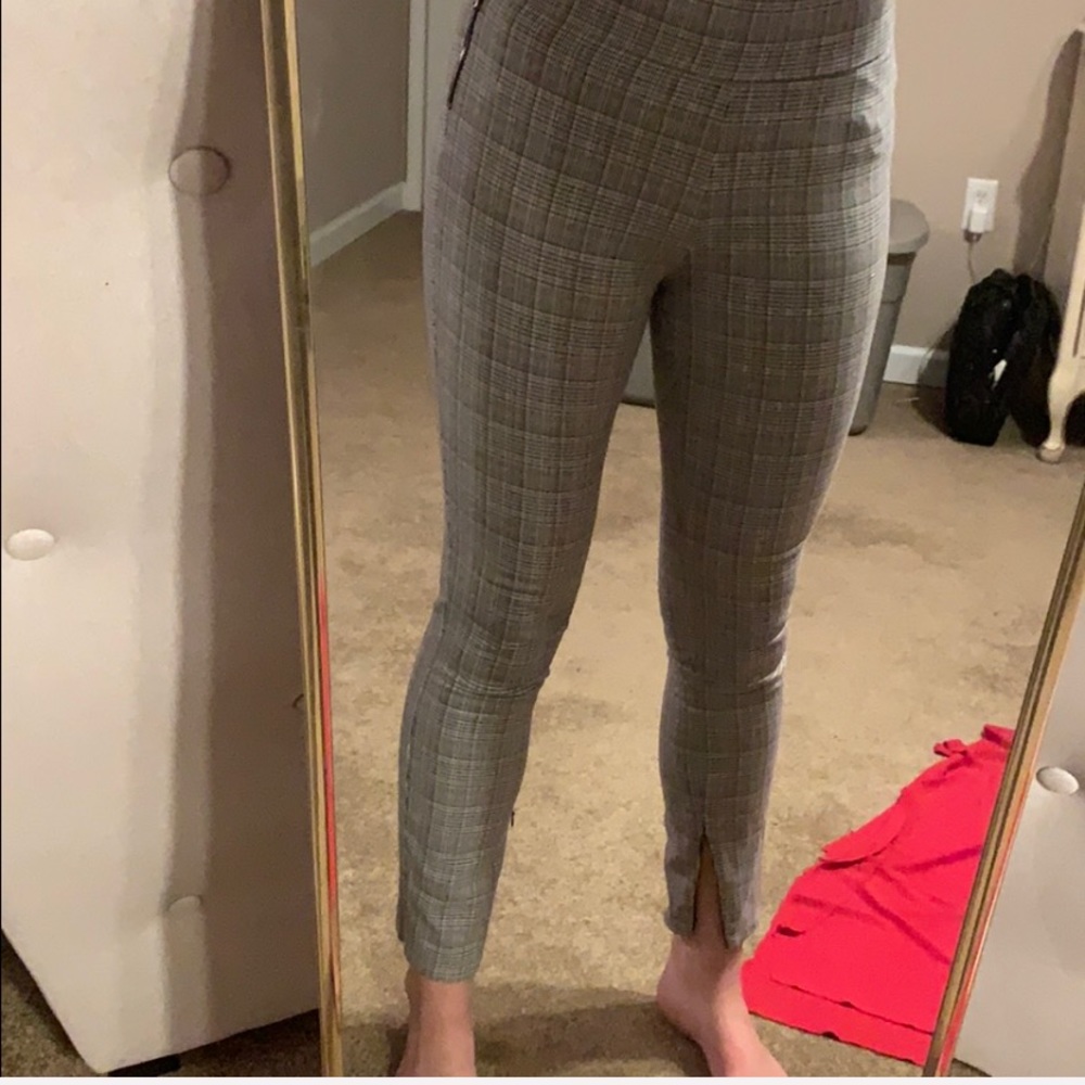 plaid leggings with zipper detail